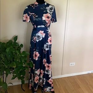 Floral Maxi Dress small